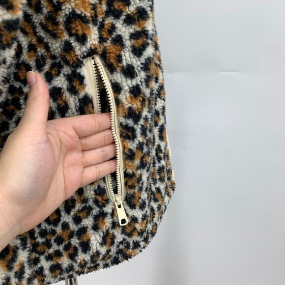 Levis Jacket Womens Extra Small Cheetah Comfort Zone Sherpa Snap Button Collared - Picture 6 of 16